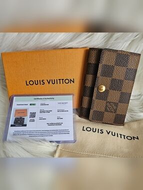 🔥 LV DE Key Case 🔥